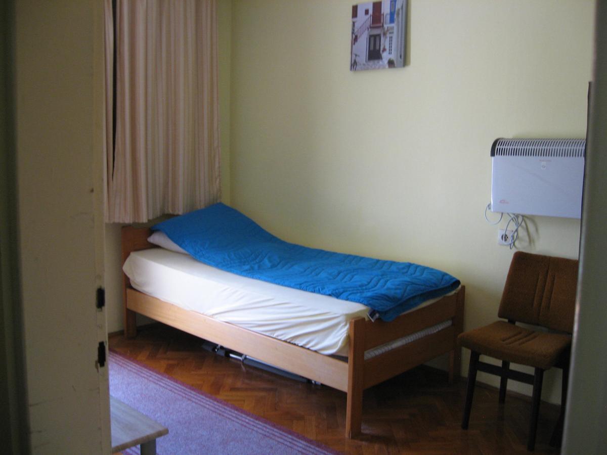 Hostel Trajan 돈지 밀라노바츠 외부 사진